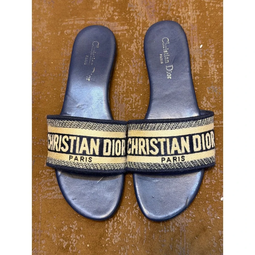 Dior dway slide